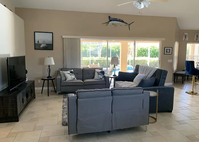 Mermaids & Marlins Private House & Pool
