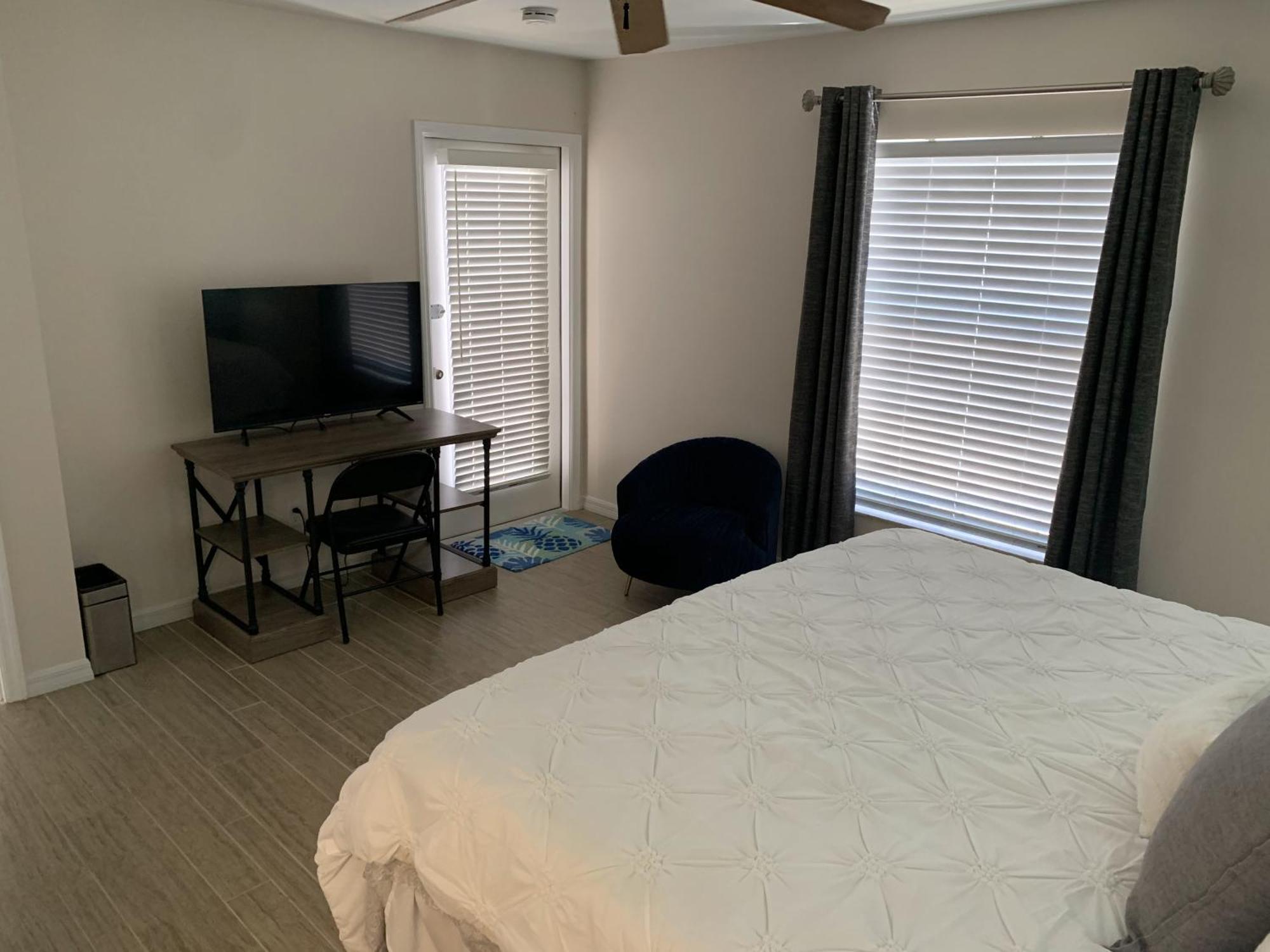 Mermaids & Marlins Private House & Pool Cape Coral